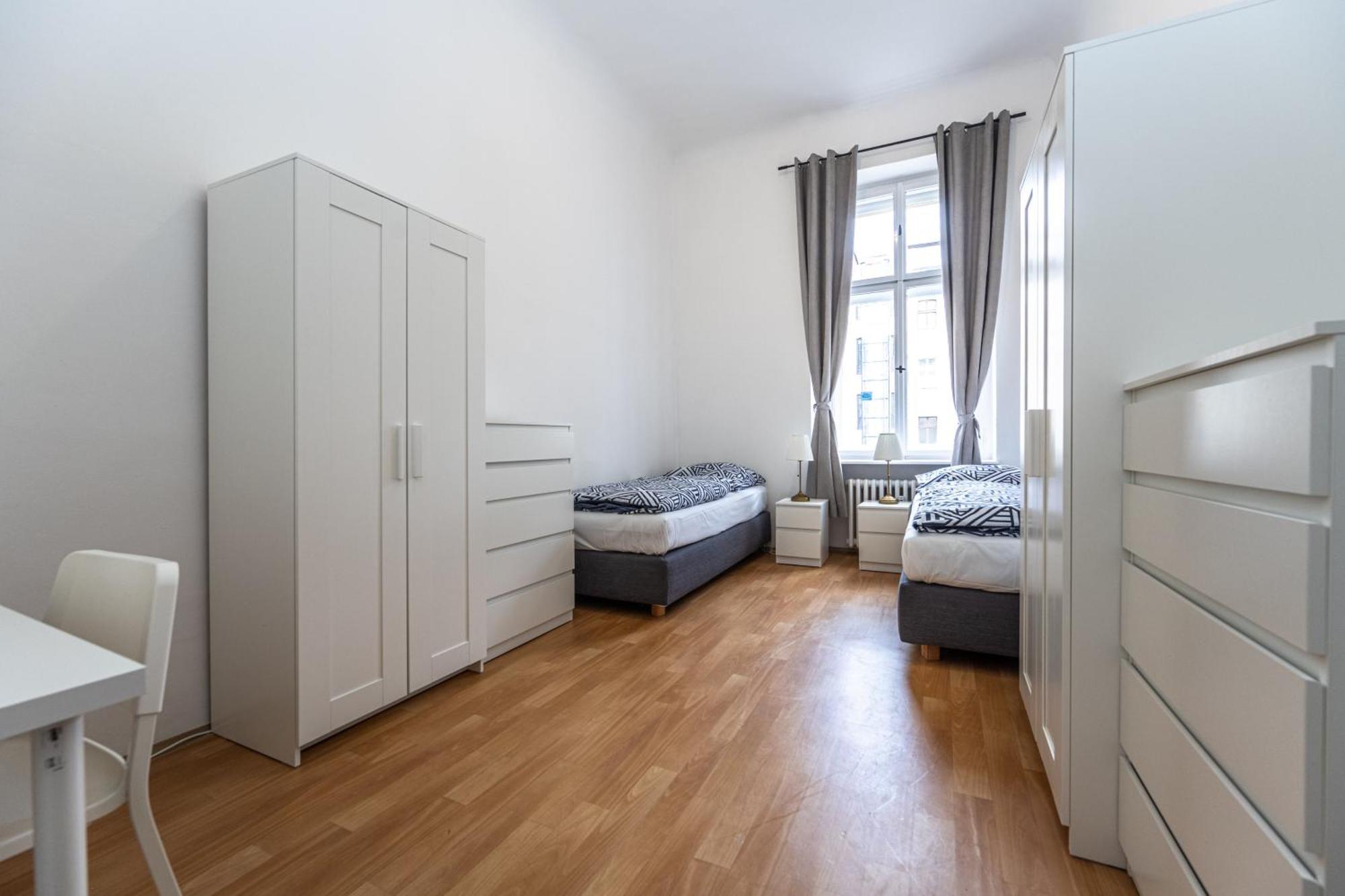 Apartments Safarikova 18 Прага Экстерьер фото