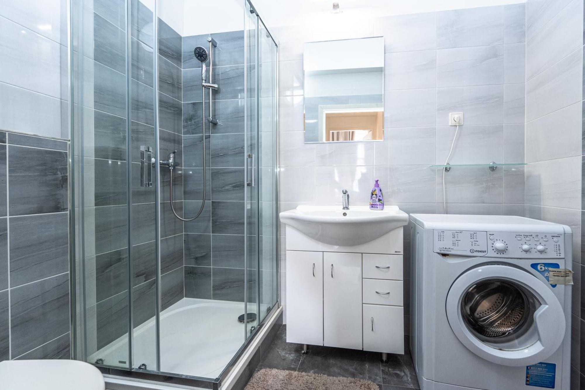 Apartments Safarikova 18 Прага Экстерьер фото