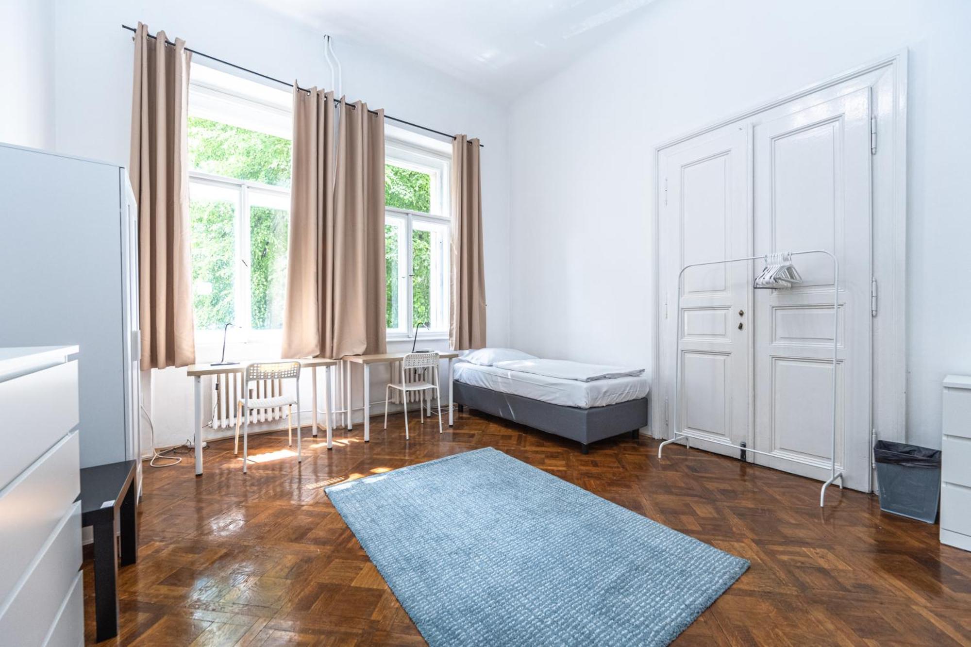 Apartments Safarikova 18 Прага Экстерьер фото