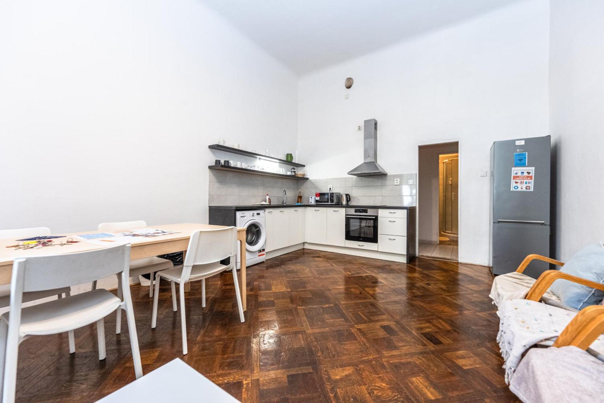 Apartments Safarikova 18 Прага Экстерьер фото
